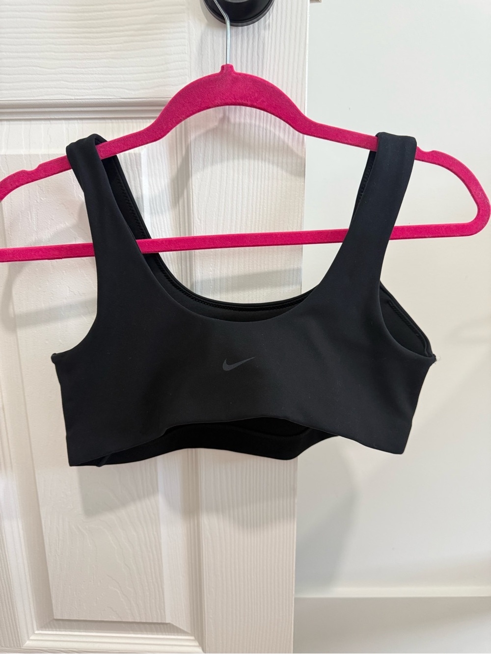 Nike Alate All U Light-Support Lightly Lined U-Neck Sports
